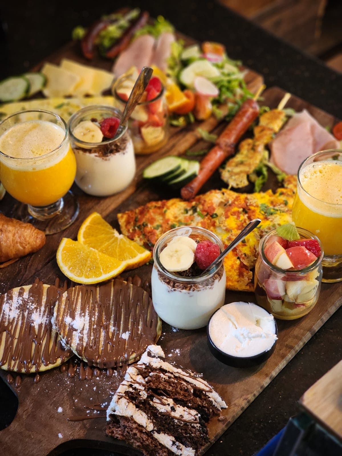 Planche de brunch vue de dessus