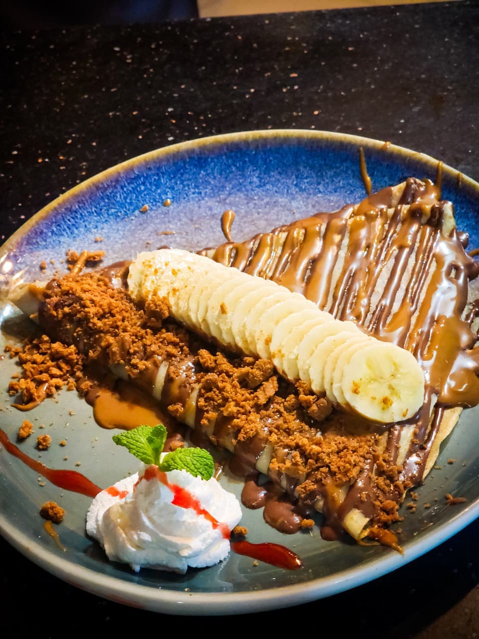 Crêpe gourmande dressée à l'assiette